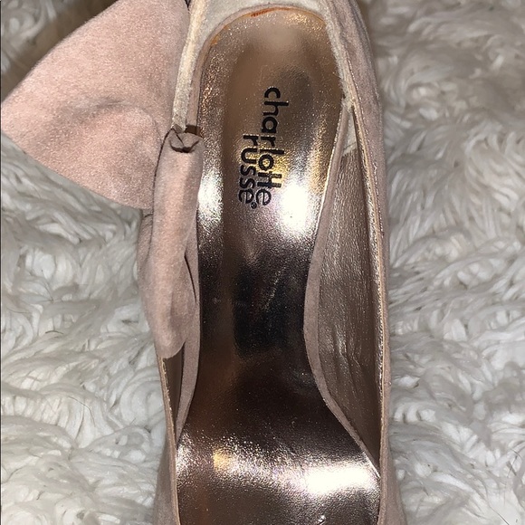 Heels - Picture 3 of 4